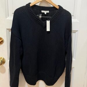 Banana Republic Women's Crew Neck Sweater in Black